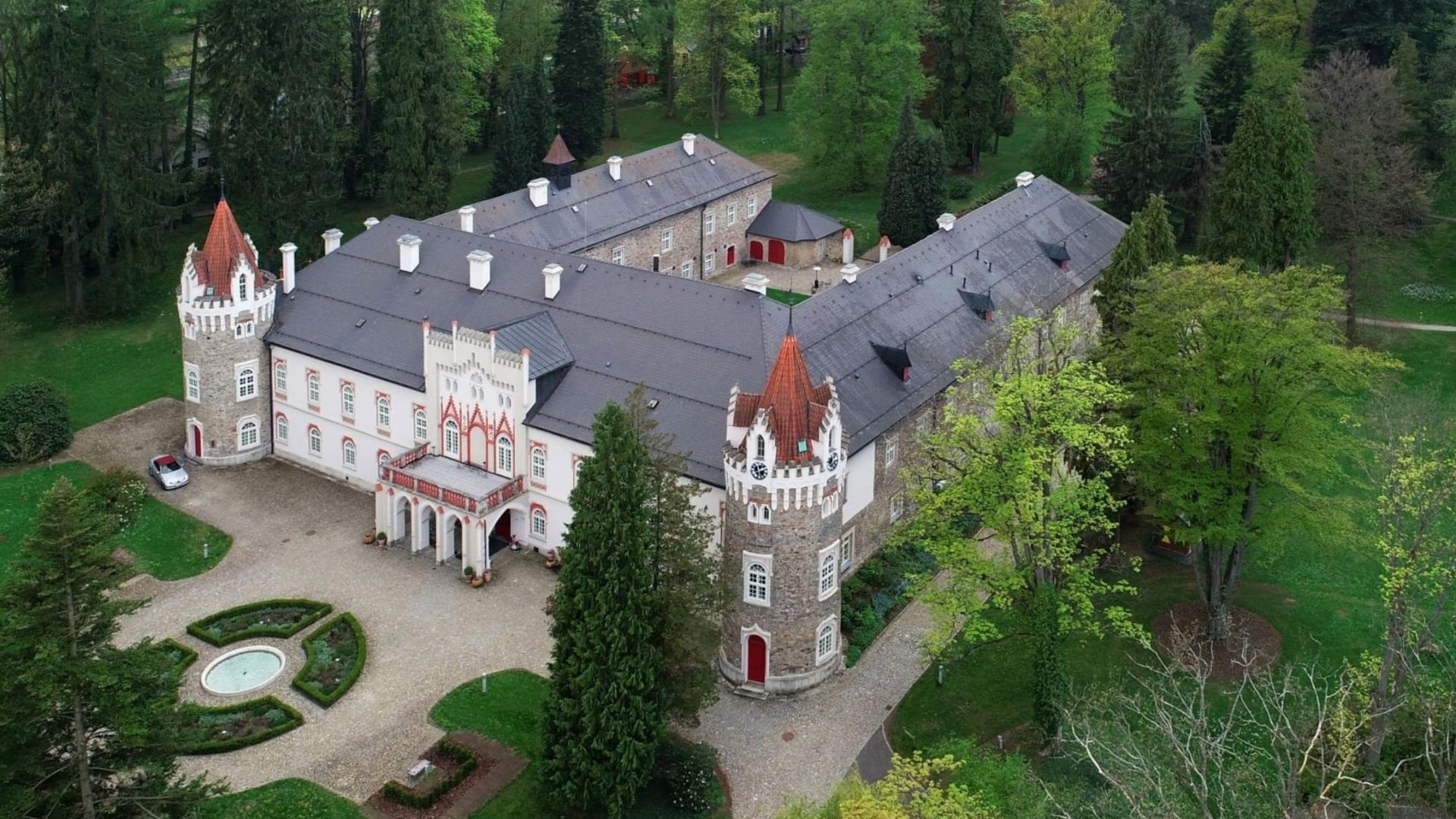 Chateau Herálec: Lovci pokladů
